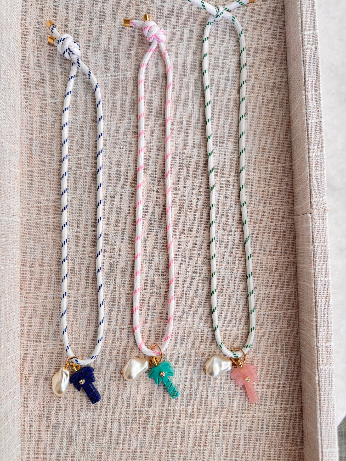 The Mini Palm summer Necklace