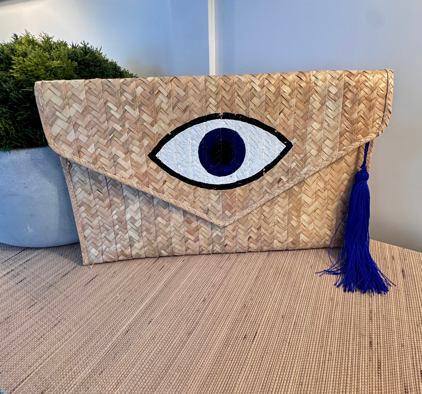 Oversize Eye On You Clutch