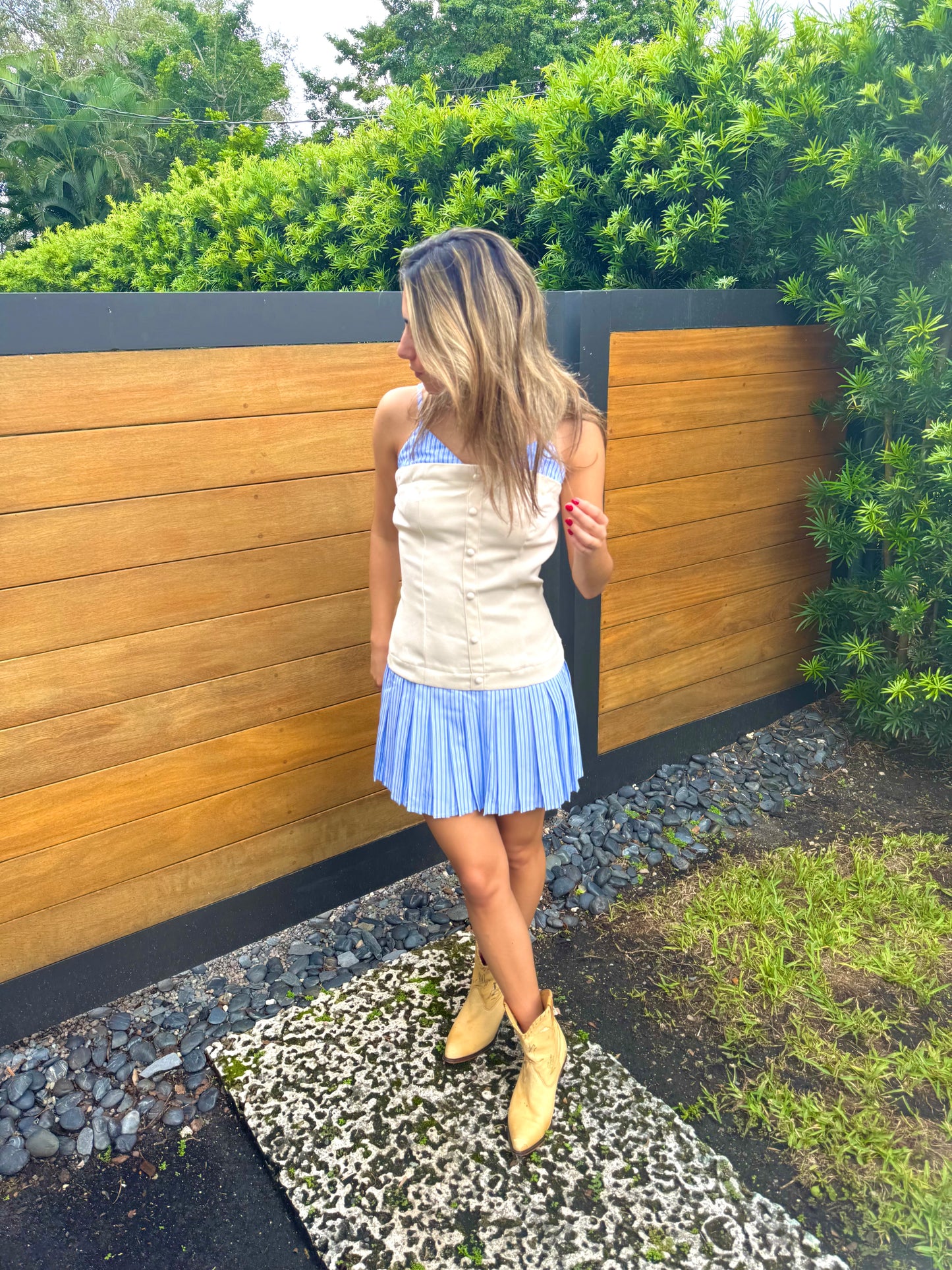 The Midtown Vest Mini