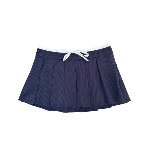 The Weekend Court Mini