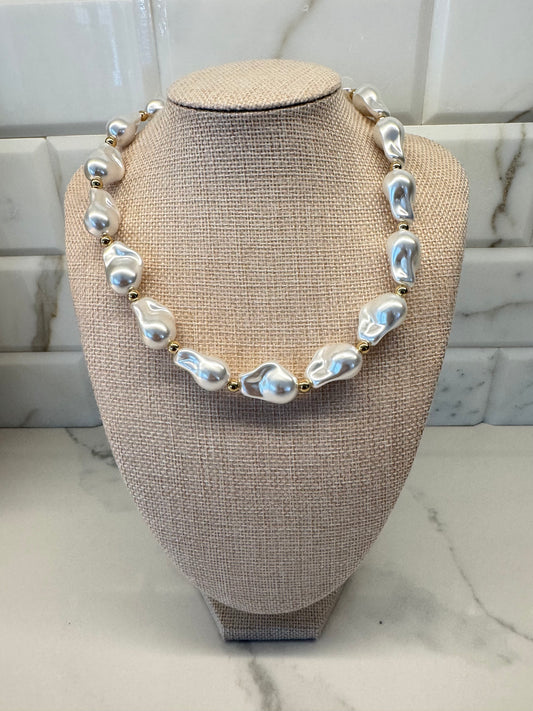 The Modern Pearl Sculpture Necklace
